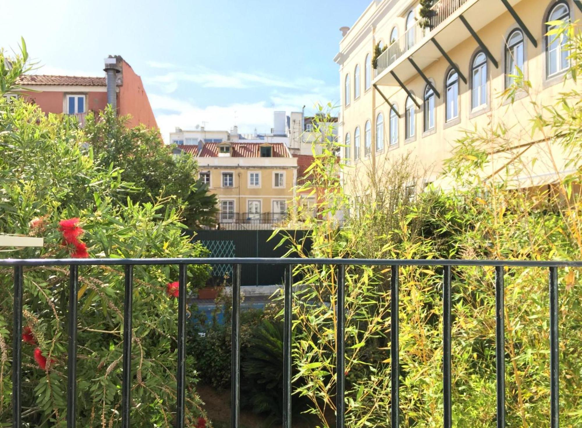 Sm2 Romantic Home By The Gardens Pr Real & Bairro Alto Lisboa Exteriör bild